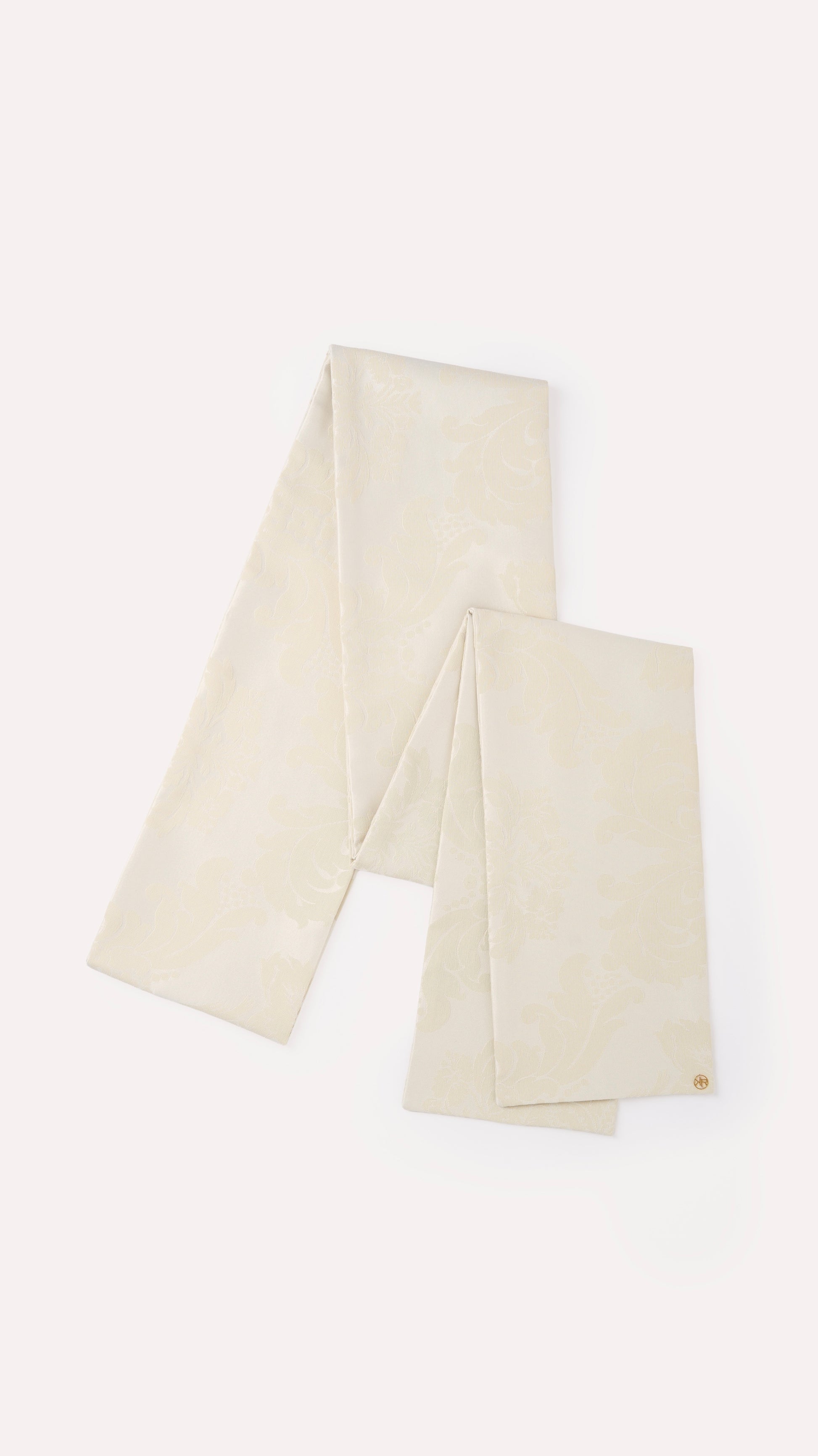 LONG SCARF ADORNED WITH A DAMASSÉ MOTIF