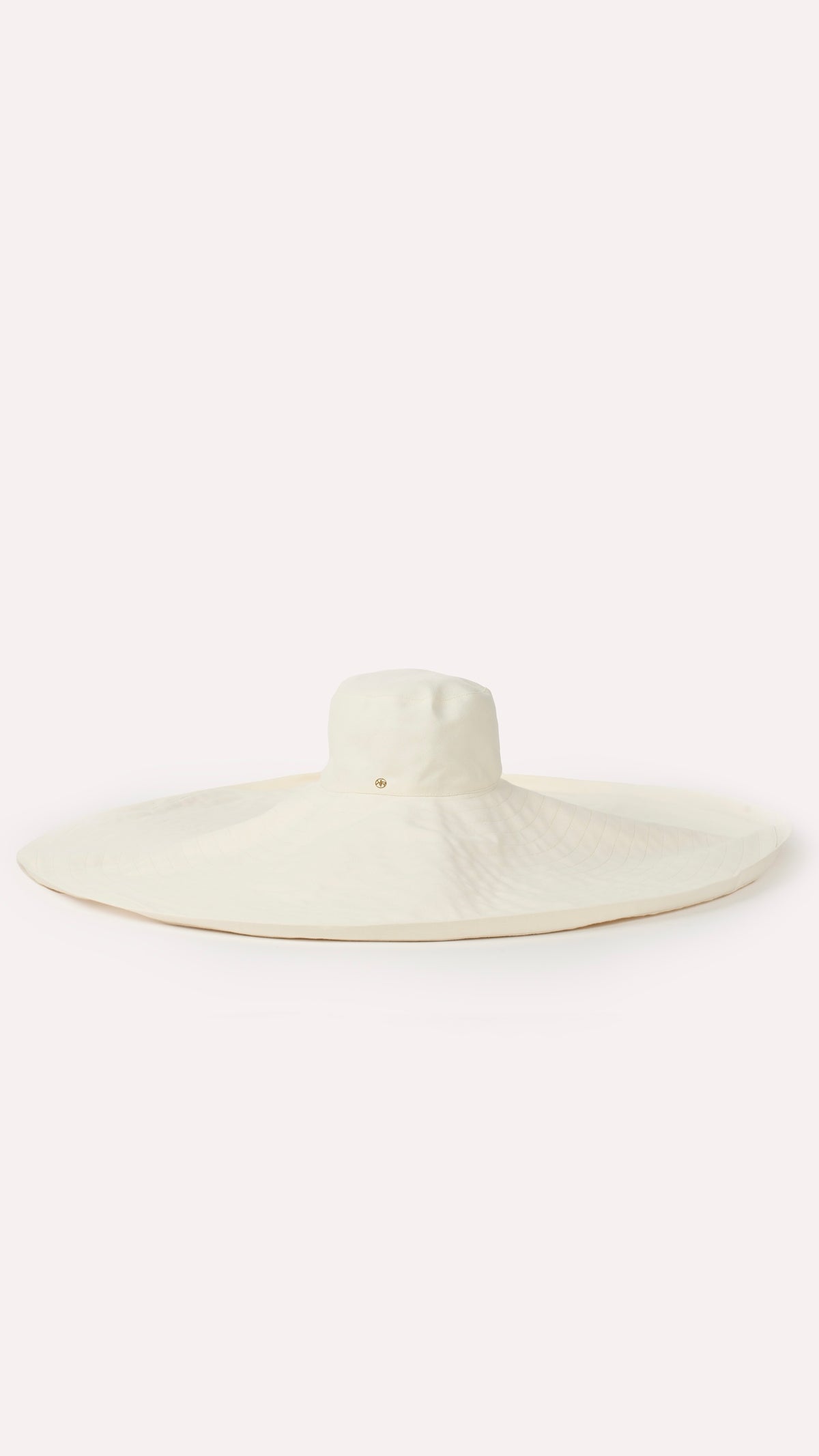 WIDE BRIM BUCKET HAT